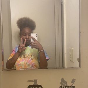 Meet your Posher, Ayiana